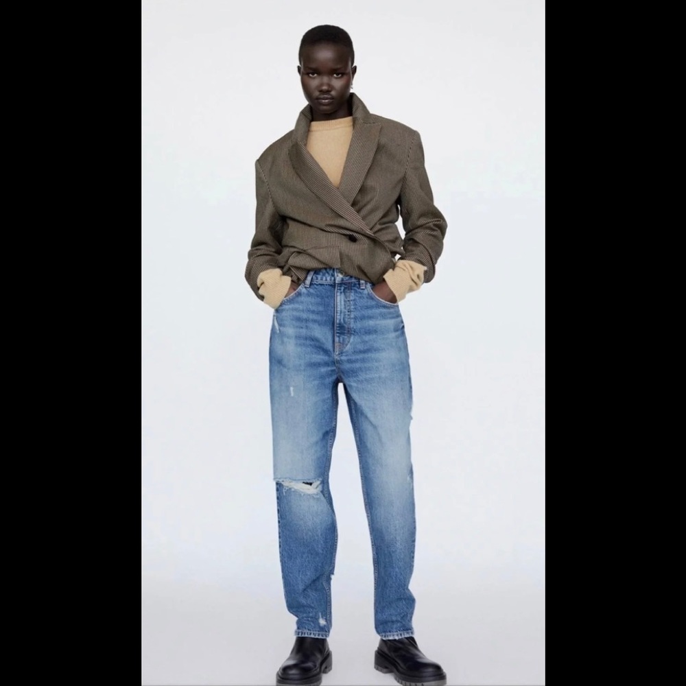 ZARA Z1975 Ripped mom fit jeans.